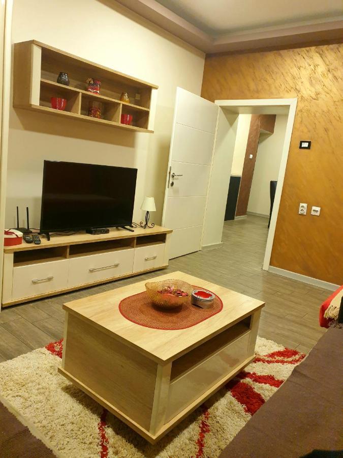 Ceca Apartman Ni Eksteriør bilde