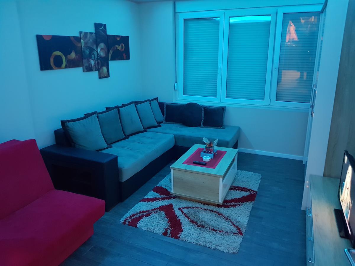 Ceca Apartman Ni Eksteriør bilde
