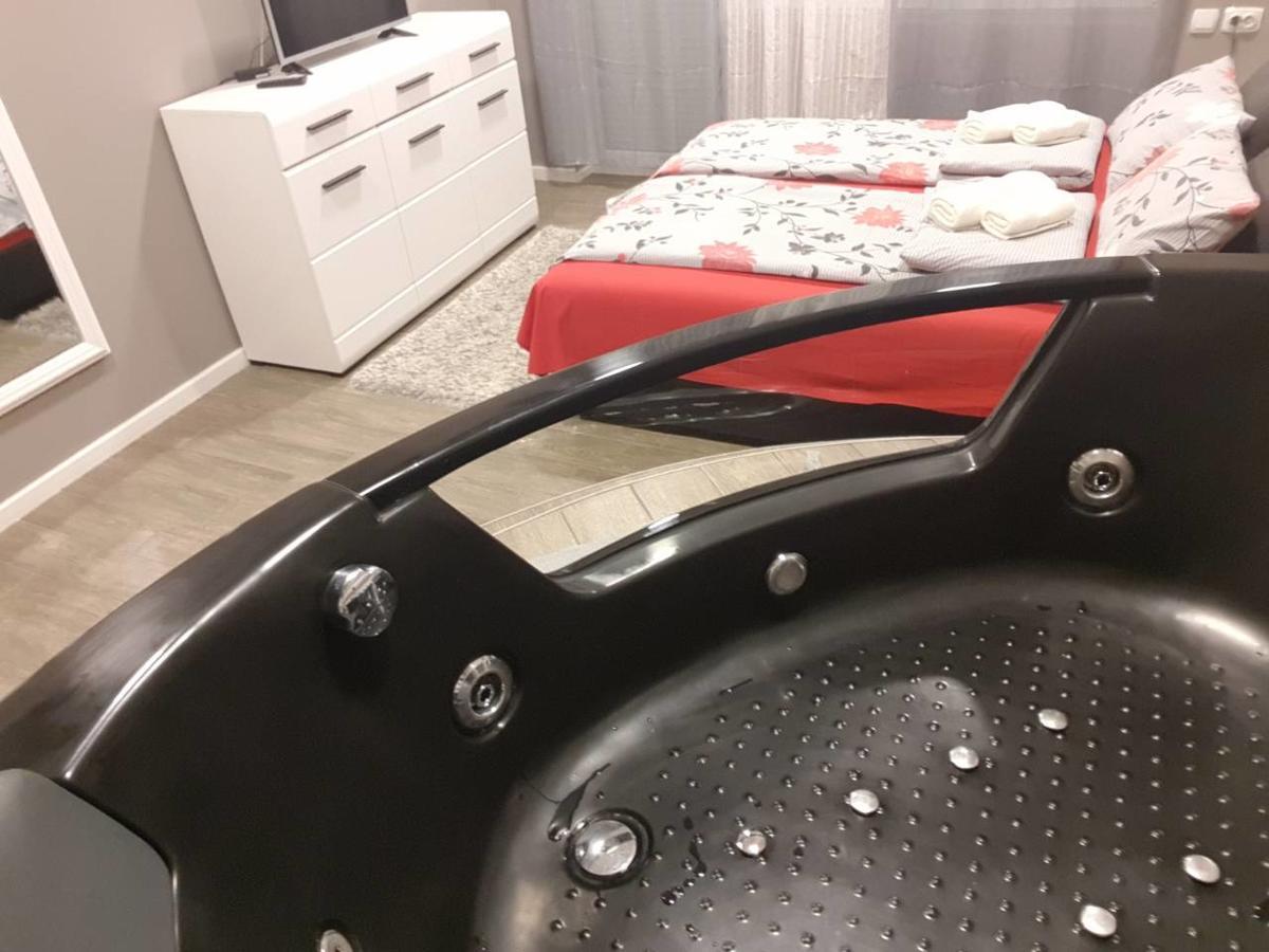 Ceca Apartman Ni Eksteriør bilde