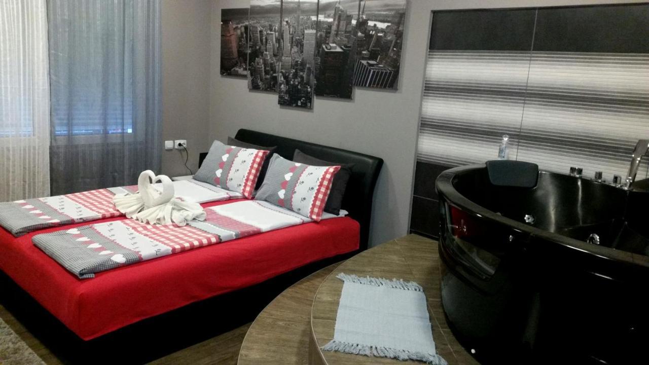 Ceca Apartman Ni Eksteriør bilde