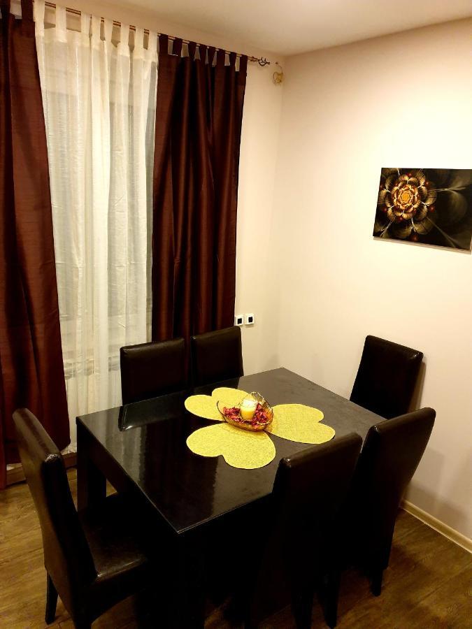 Ceca Apartman Ni Eksteriør bilde